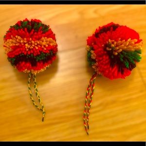 Cool Runnings Skate Poms